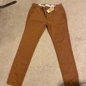 FATFACE Slim Coastal Chino - NEW WITH TAGS